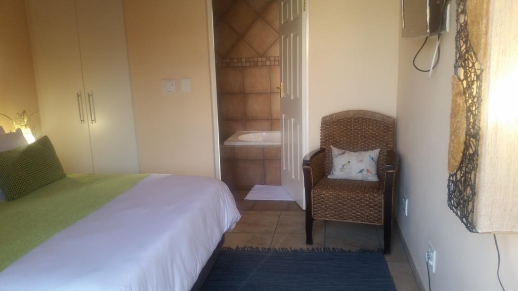 African Phoenix Guest Lodge Johannesburg Dış mekan fotoğraf