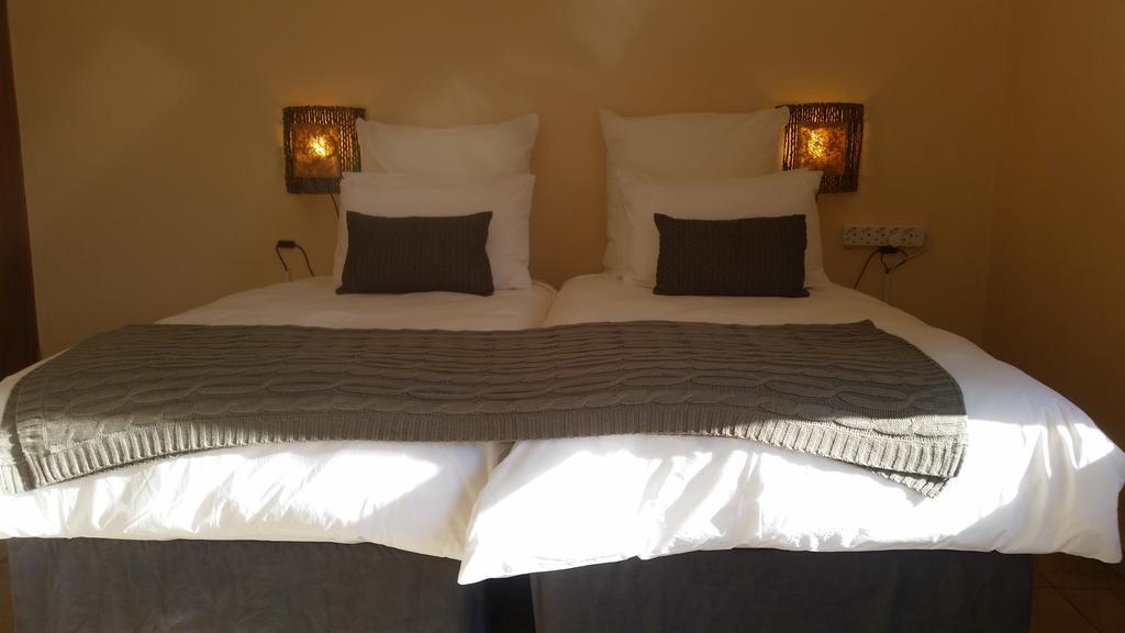 African Phoenix Guest Lodge Johannesburg Dış mekan fotoğraf