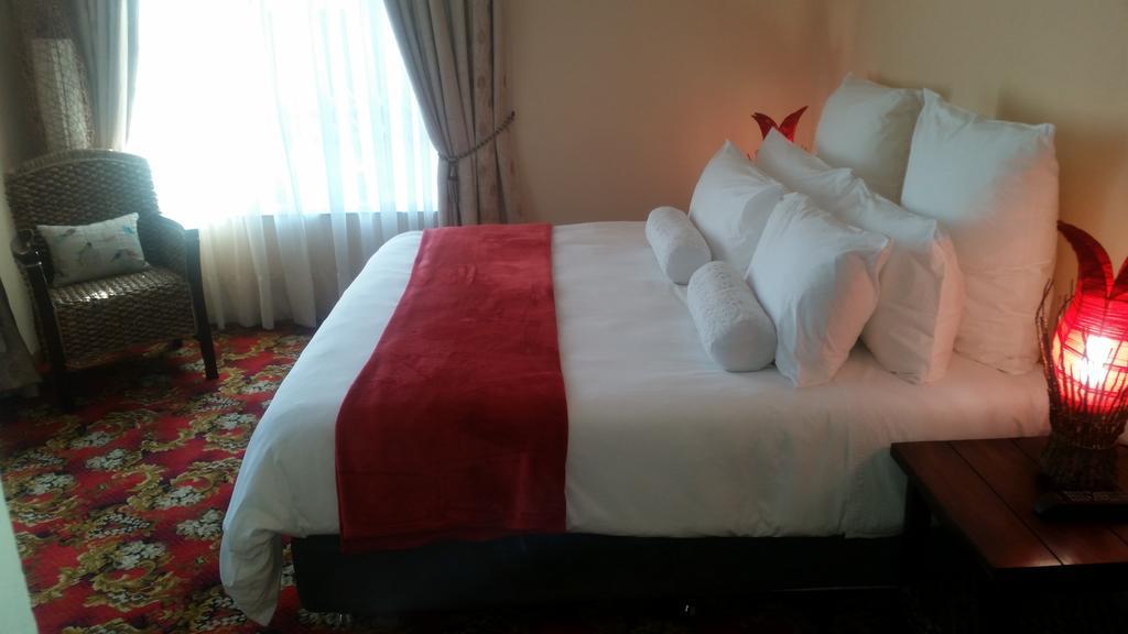 African Phoenix Guest Lodge Johannesburg Dış mekan fotoğraf